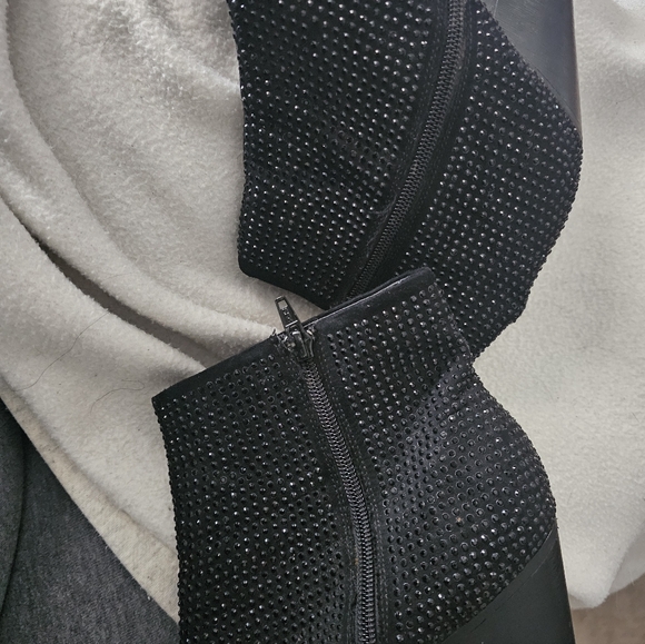 Rock & Republic StuddedBlack Ankle Boots Womens Size 10 - Picture 12 of 12